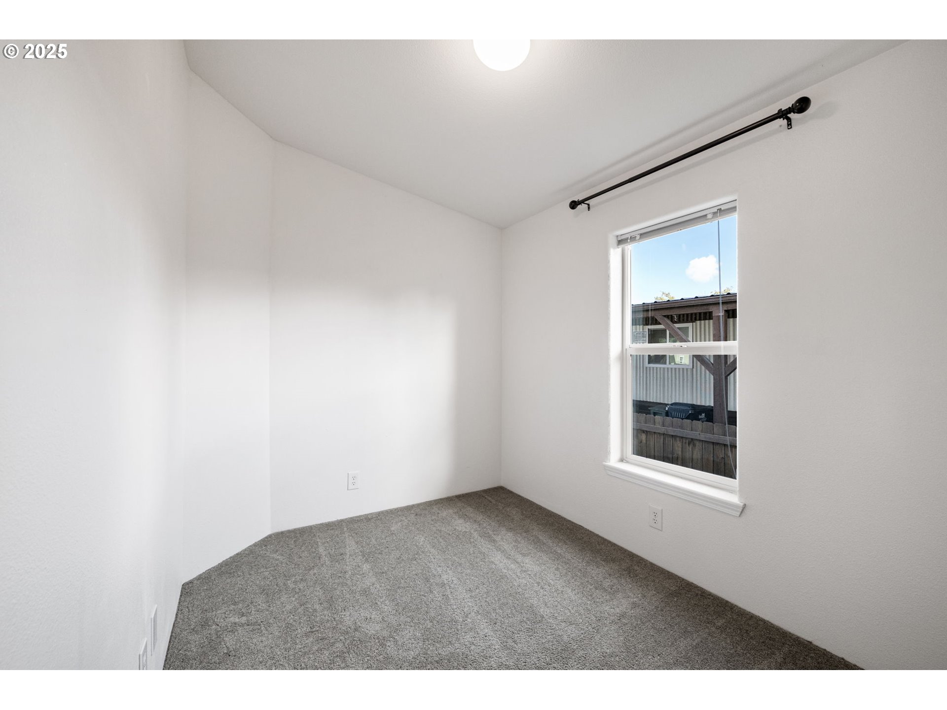 1415 South Bertelsen Road, Unit 112 Eugene, OR 97402 - Photo 22 of 34 Gallery Image 22