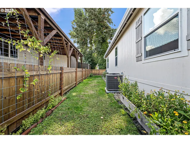 $89,000 | 1415 South Bertelsen Road, Unit 112, Eugene, OR 97402