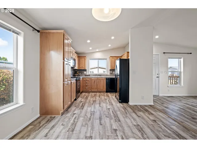 $89,000 | 1415 South Bertelsen Road, Unit 112, Eugene, OR 97402