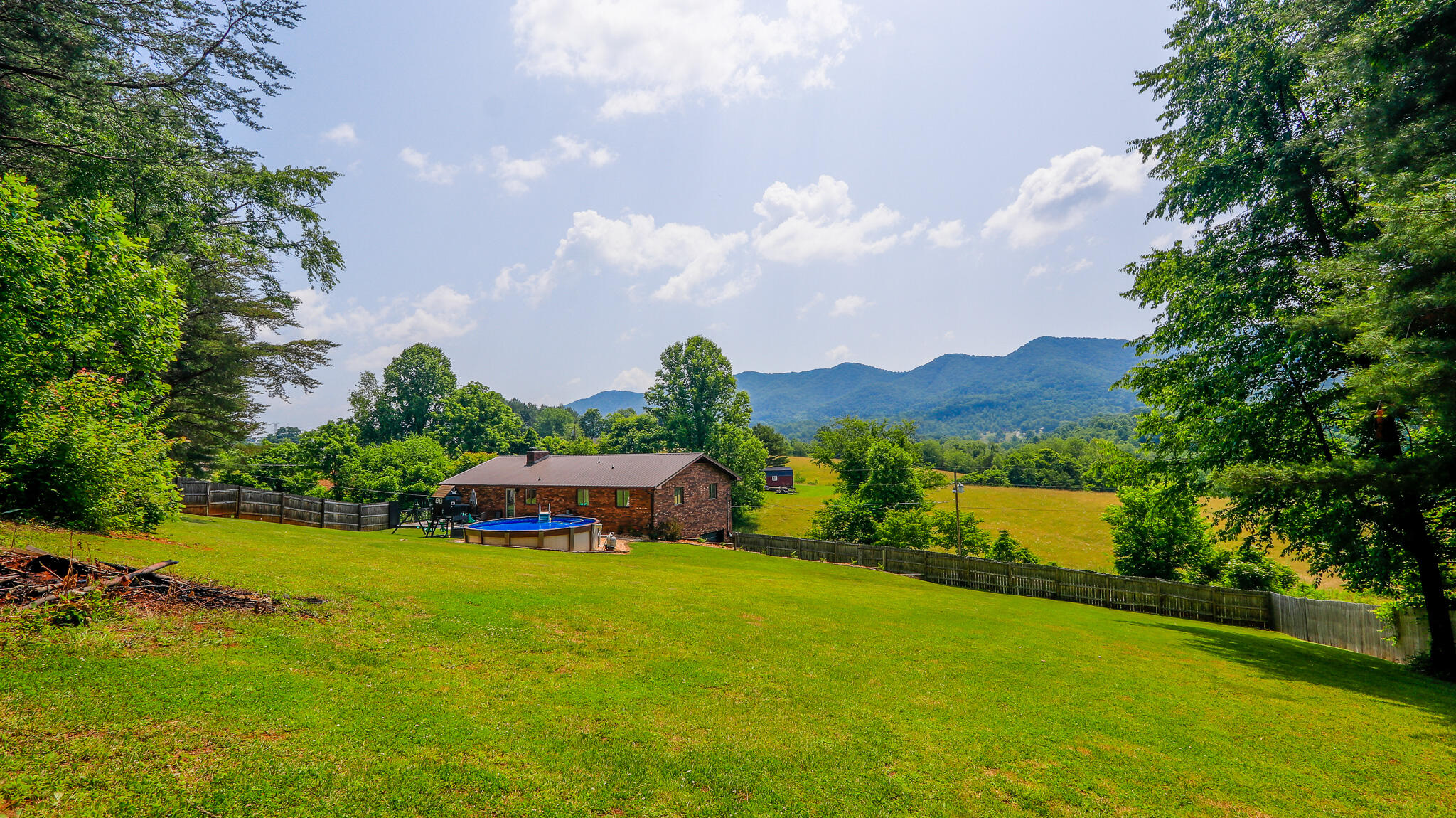 197 Cecil Gray Road Jonesborough, TN 37659 - Photo 32 of 37 _MG_2506-HDR