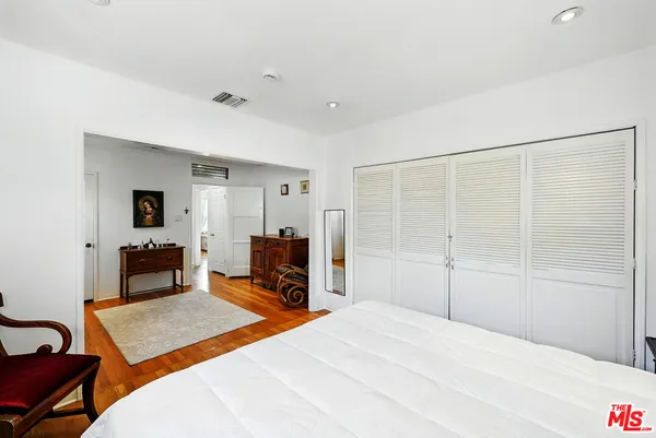 $800,000 | Undisclosed Address, North Hollywood, CA 91606