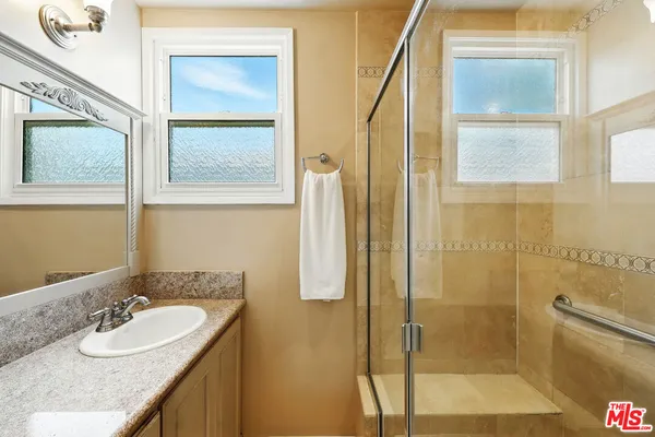 $800,000 | Undisclosed Address, North Hollywood, CA 91606