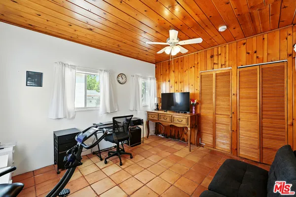 $800,000 | Undisclosed Address, North Hollywood, CA 91606