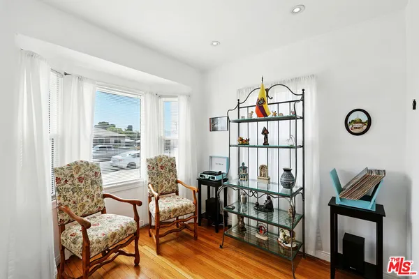 $800,000 | Undisclosed Address, North Hollywood, CA 91606