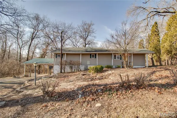 $89,900 | 16867 Highway 67, Jerseyville, IL 62052