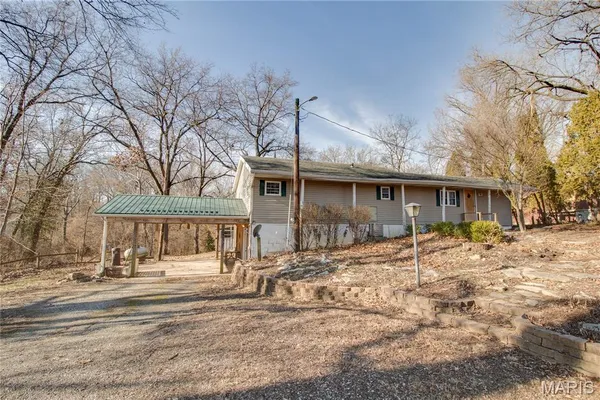 $89,900 | 16867 Highway 67, Jerseyville, IL 62052