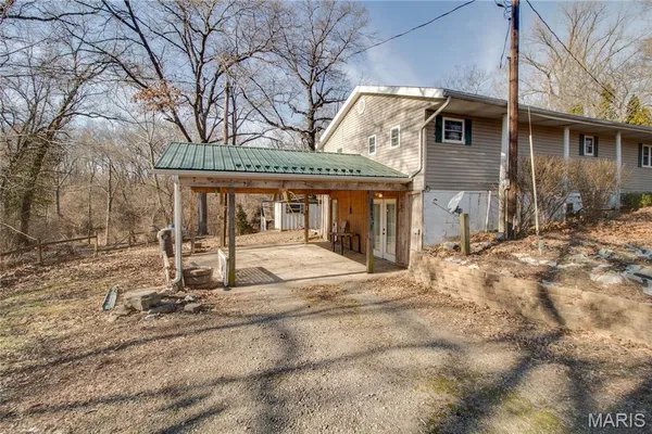 $89,900 | 16867 Highway 67, Jerseyville, IL 62052