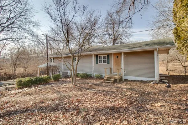 $89,900 | 16867 Highway 67, Jerseyville, IL 62052