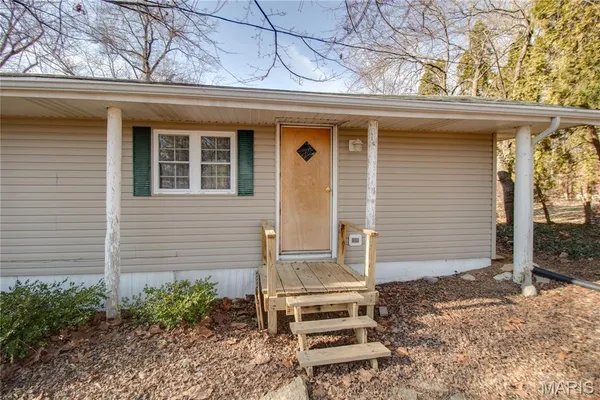 $89,900 | 16867 Highway 67, Jerseyville, IL 62052