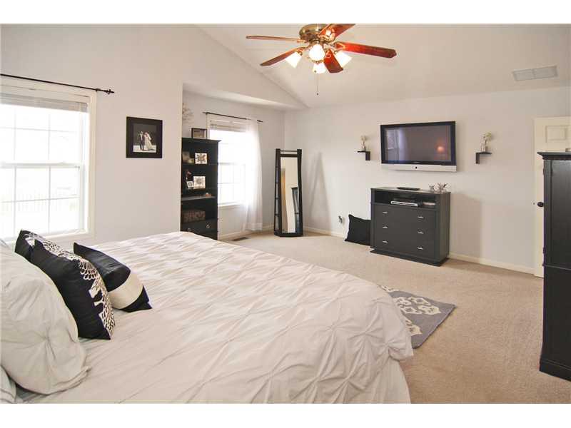 11403 Whitewater Way Fishers, IN 46037 - Photo 13 of 24 Gallery Image 13