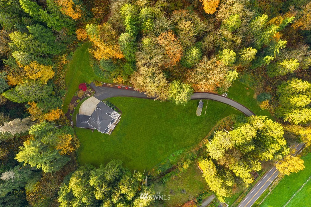 8707 West Snoqualmie Valley Road Northeast Carnation, WA 98014 - Photo 2 of 39 a view of an outdoor space