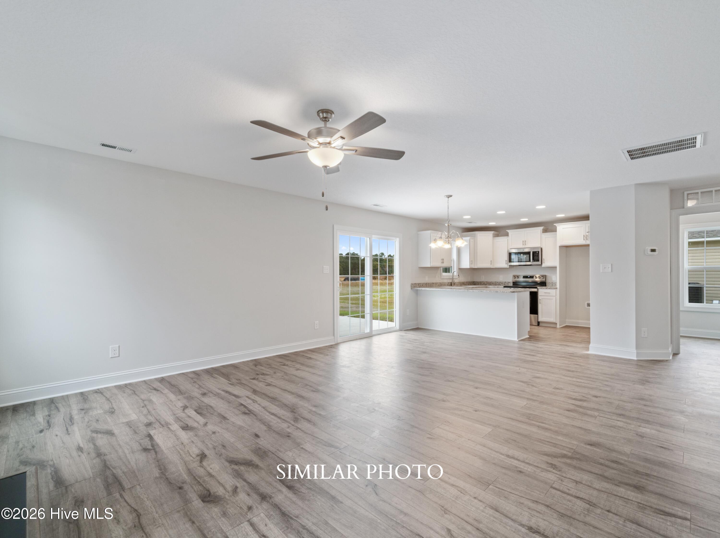 755 Regiment Road Jacksonville, NC 28546 - Photo 6 of 30 susie similar photo-10