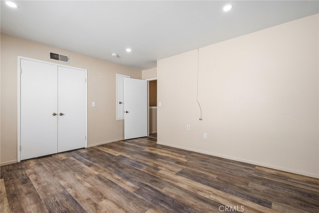 14429 Chardon Avenue, Unit 41 Hawthorne, CA 90250 - Photo 13 of 27 a view of an empty room