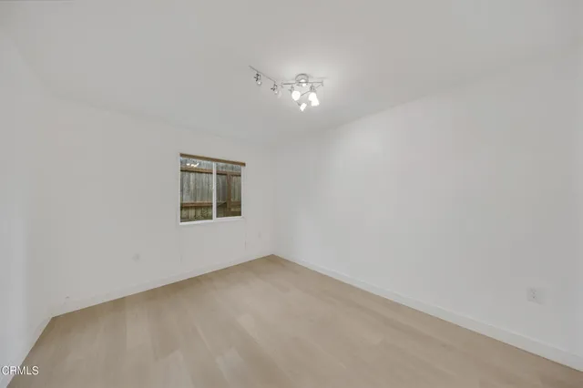 $4,900 | 391 East Highland Avenue, Sierra Madre, CA 91024