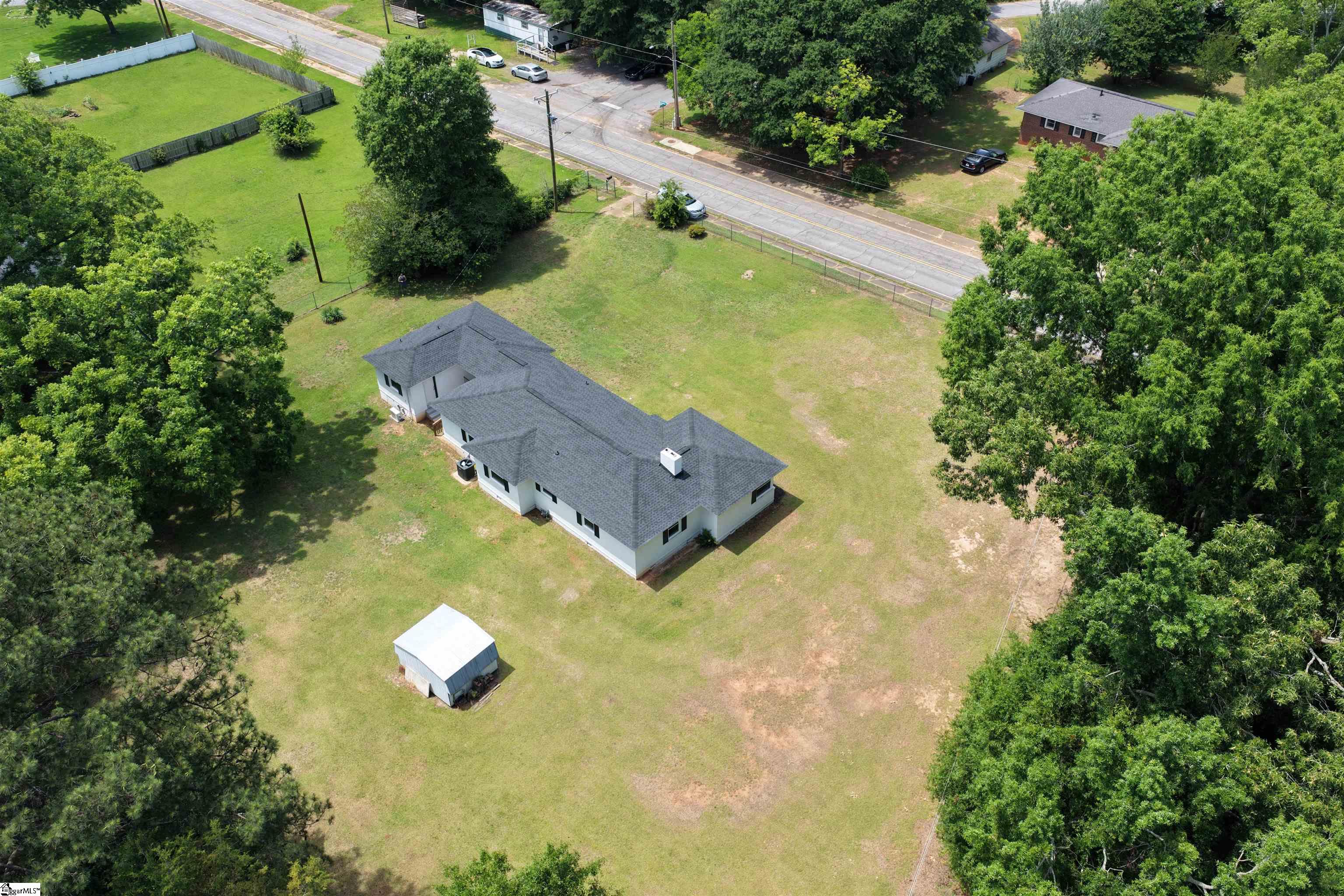 1300 Belhaven Road Anderson, SC 29621 - Photo 29 of 33