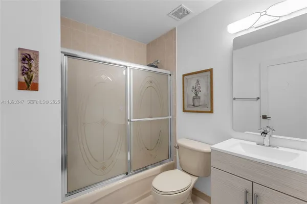 $1,300,000 | 3121 Southwest 151st Court, Miami, FL 33185