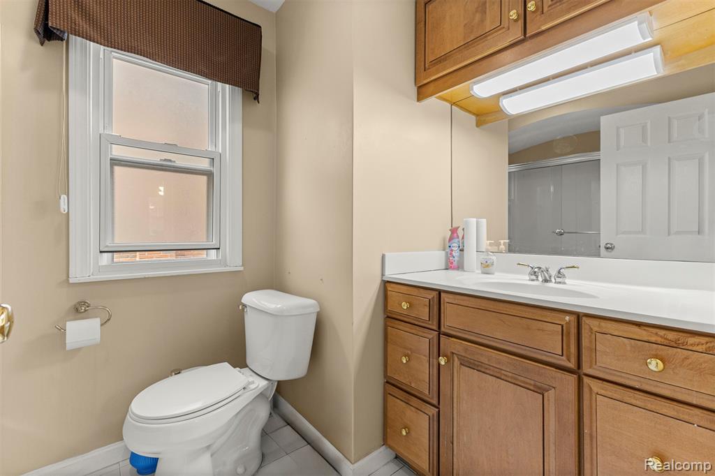1750 North Waverly Street Dearborn, MI 48128 - Photo 15 of 38