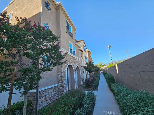 $3,300 | 2892 Cedar Lane, Pomona, CA 91767