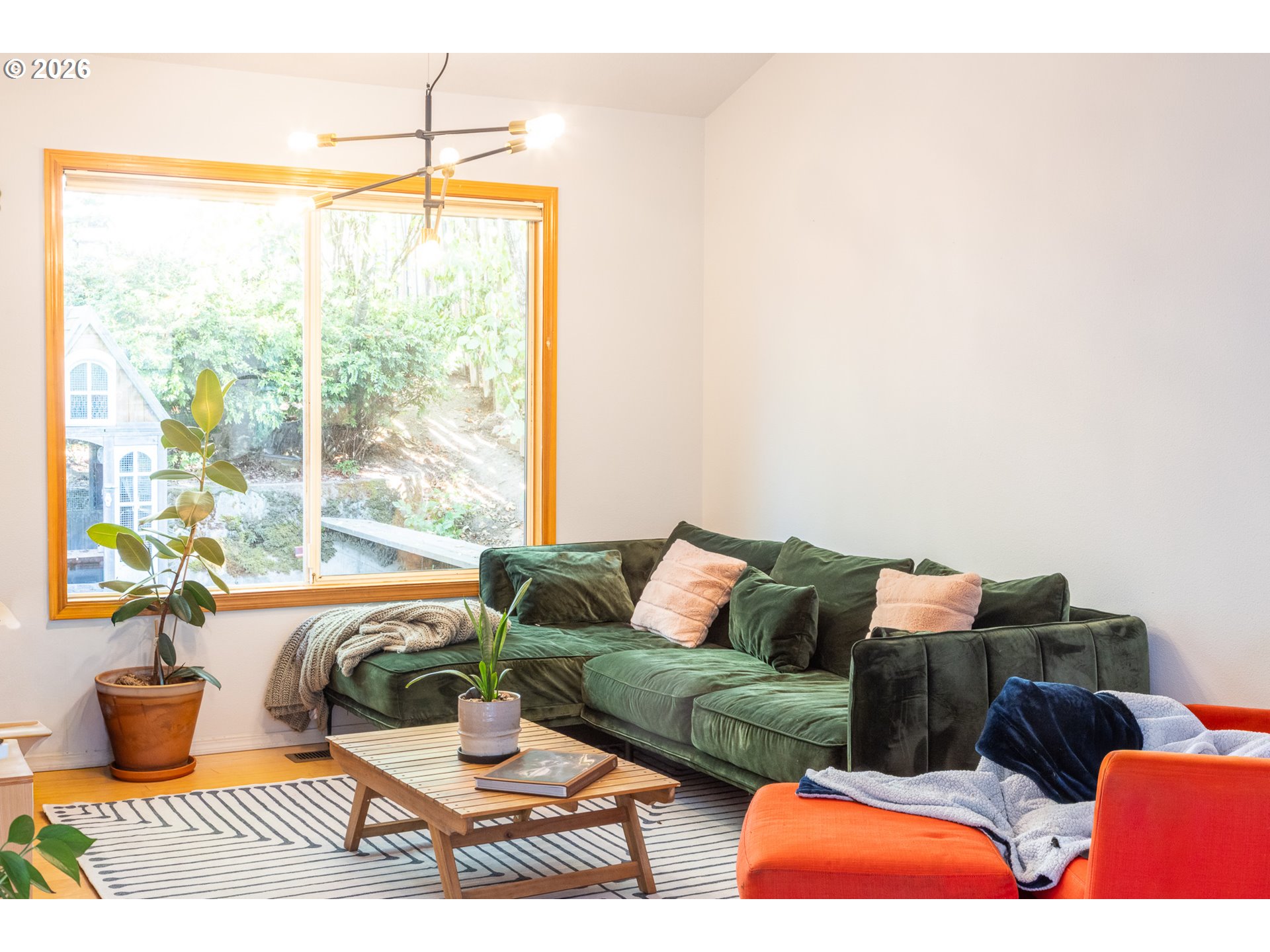 9436 Southwest Wood Parkway Portland, OR 97219 - Photo 15 of 29 Gallery Image 15