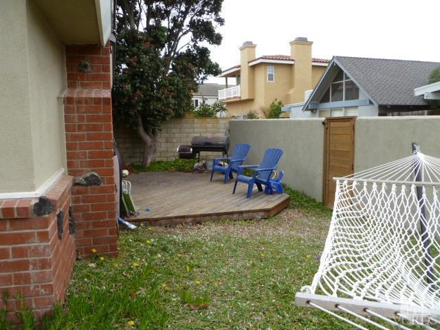 1421 Mandalay Beach Road Oxnard, CA 93035 - Photo 23 of 27 a view of outdoor space yard and patio
