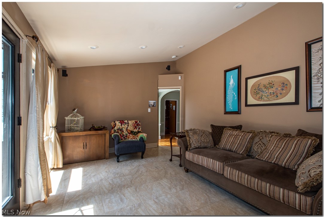 3365 Elsmere Road Cleveland, OH 44120 - Photo 12 of 35 Gallery Image 12