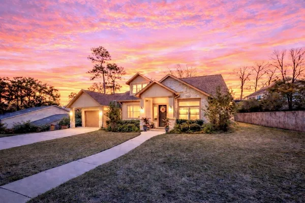 $449,500 | 112 Timberside Drive, Conroe, TX 77304