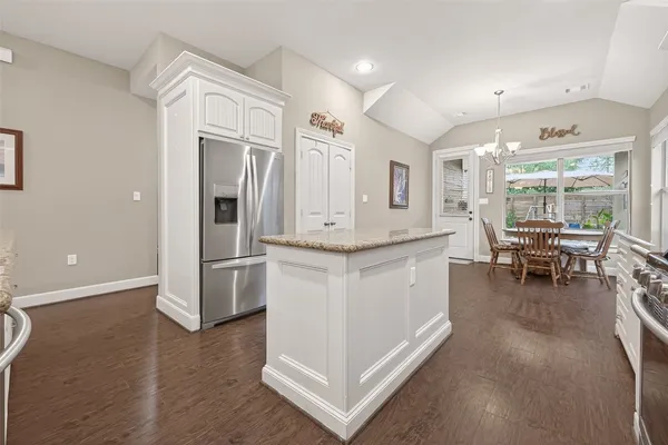 $449,500 | 112 Timberside Drive, Conroe, TX 77304