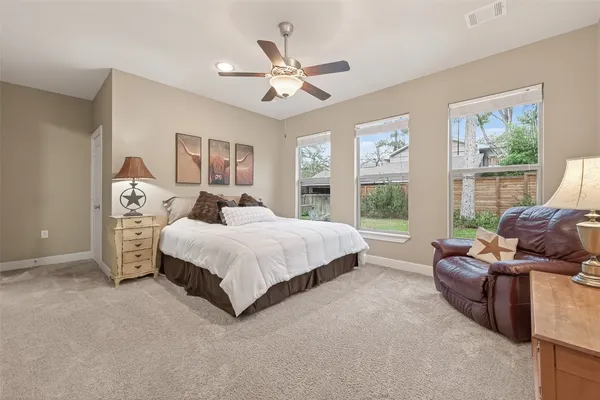 $449,500 | 112 Timberside Drive, Conroe, TX 77304