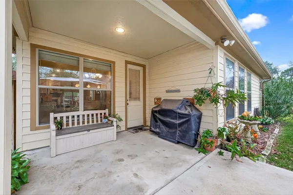$449,500 | 112 Timberside Drive, Conroe, TX 77304