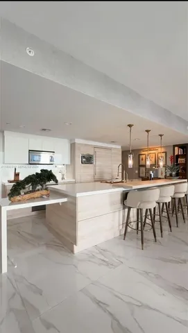 $1,680,000 | 16385 Biscayne Boulevard, Unit 30183017, North Miami Beach, FL 33160