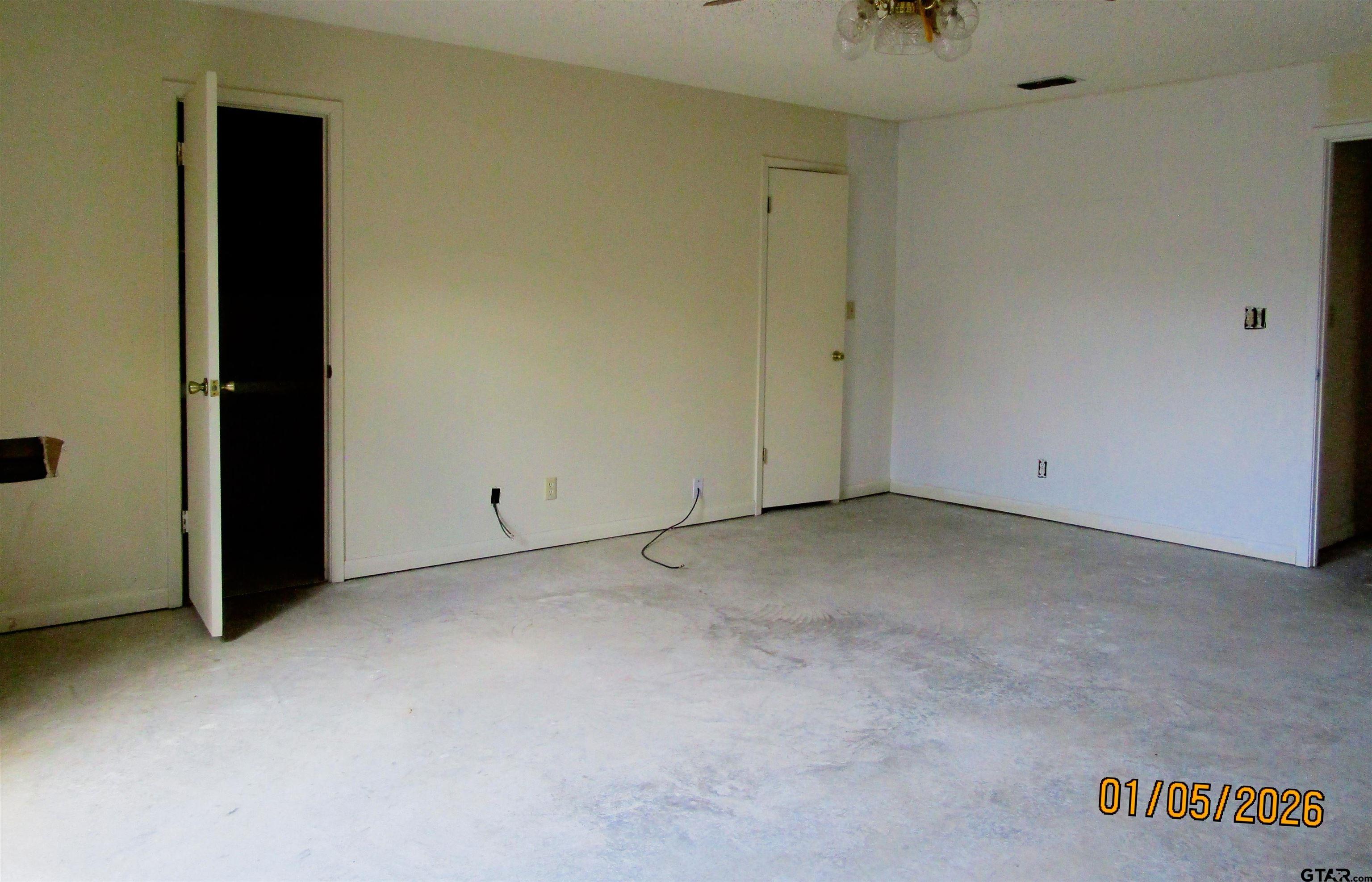 1317 South Butler Avenue Tyler, TX 75701 - Photo 5 of 13