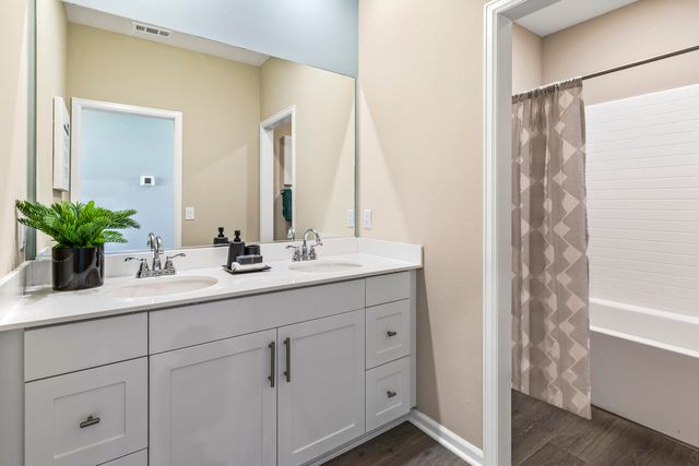 $599,990 | 37879 Thurne Street, Indio, CA 92203