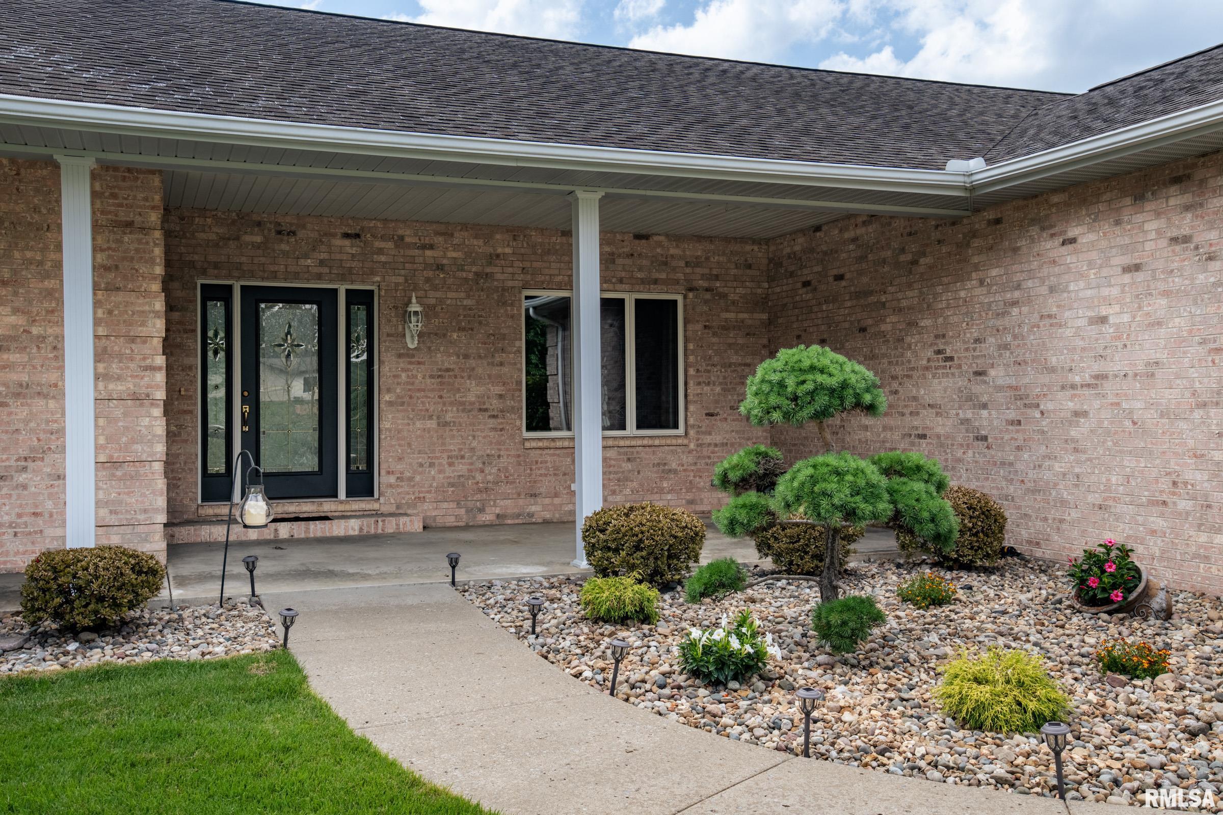 1535 Howard Road Marion, IL 62959 - Photo 4 of 44