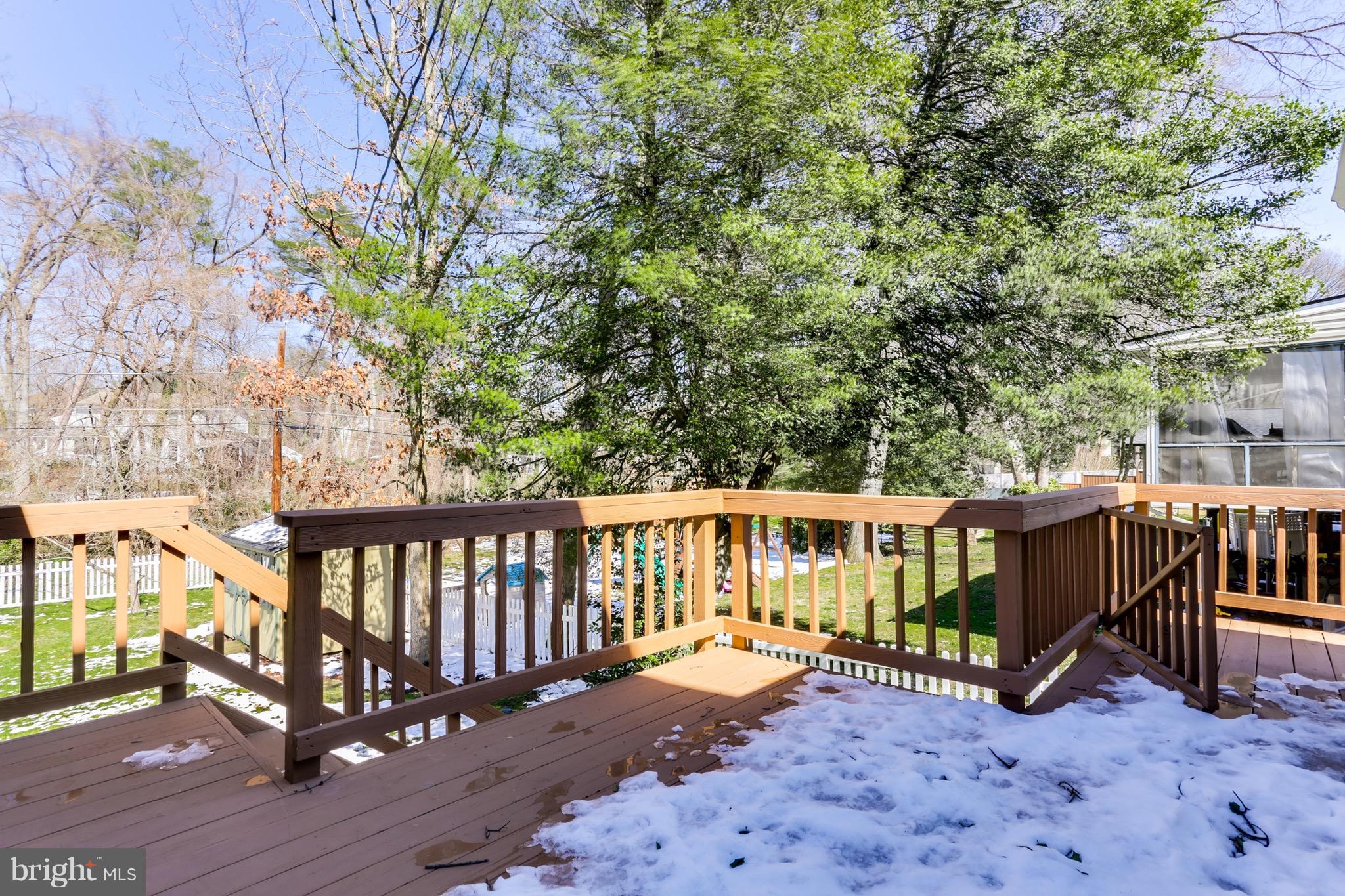 34 Severndale Road Severna Park, MD 21146 - Photo 25 of 30 Great Entertaining Deck