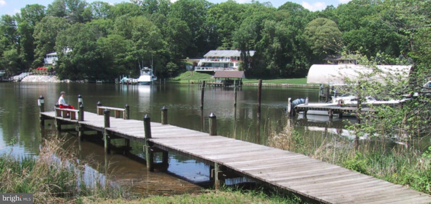 34 Severndale Road Severna Park, MD 21146 - Photo 30 of 30 Community Pier