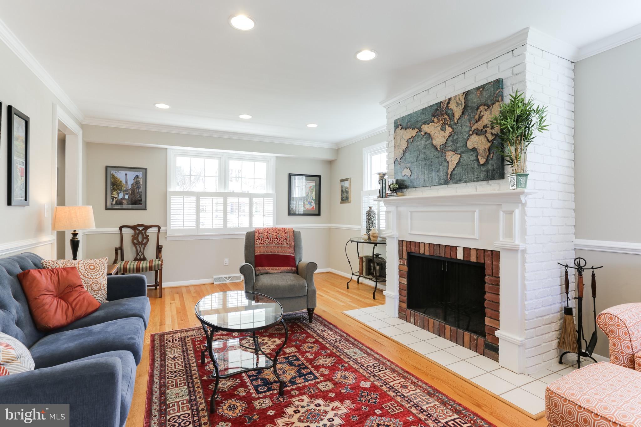 34 Severndale Road Severna Park, MD 21146 - Photo 4 of 30 Living Room