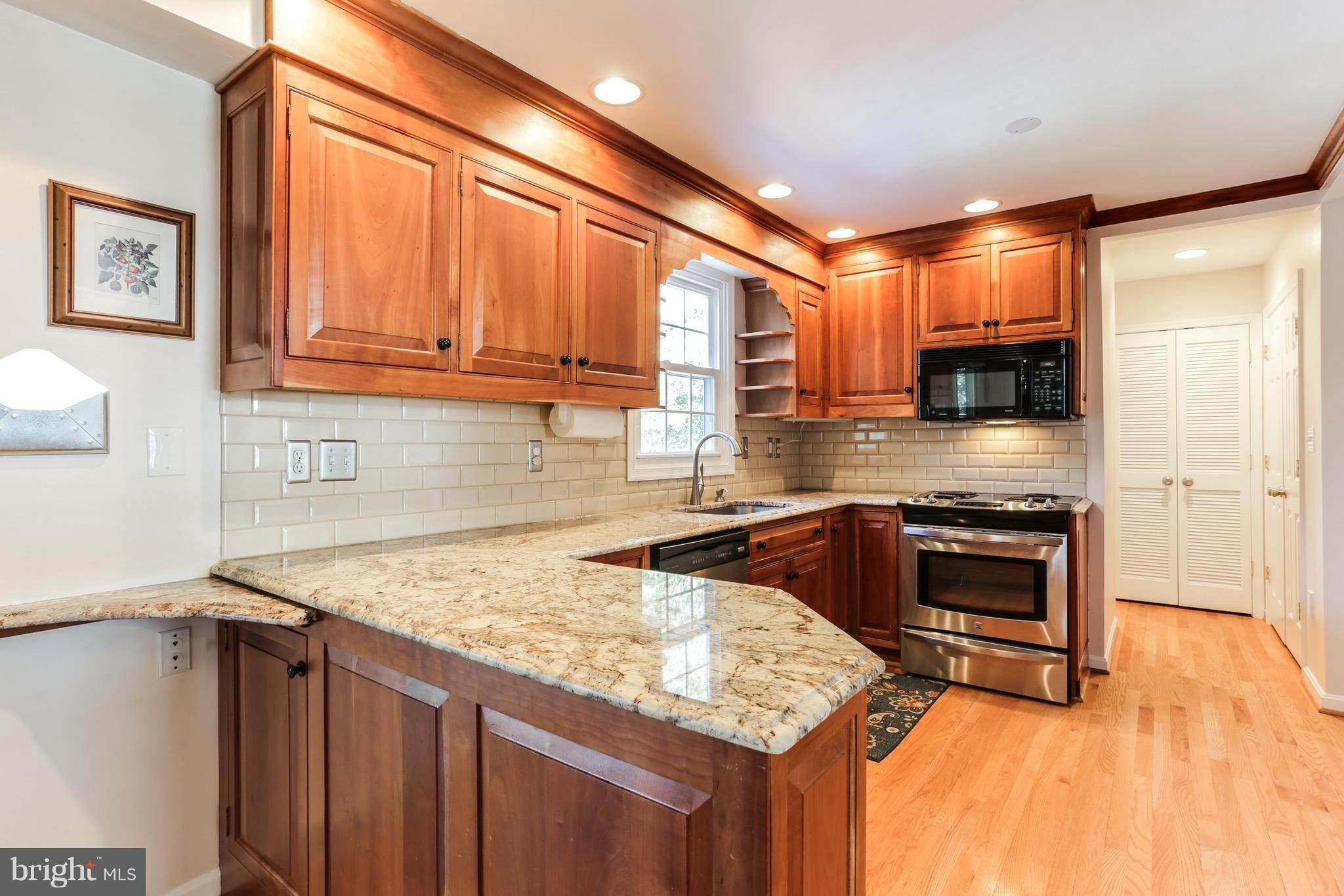 34 Severndale Road Severna Park, MD 21146 - Photo 8 of 30 Kitchen