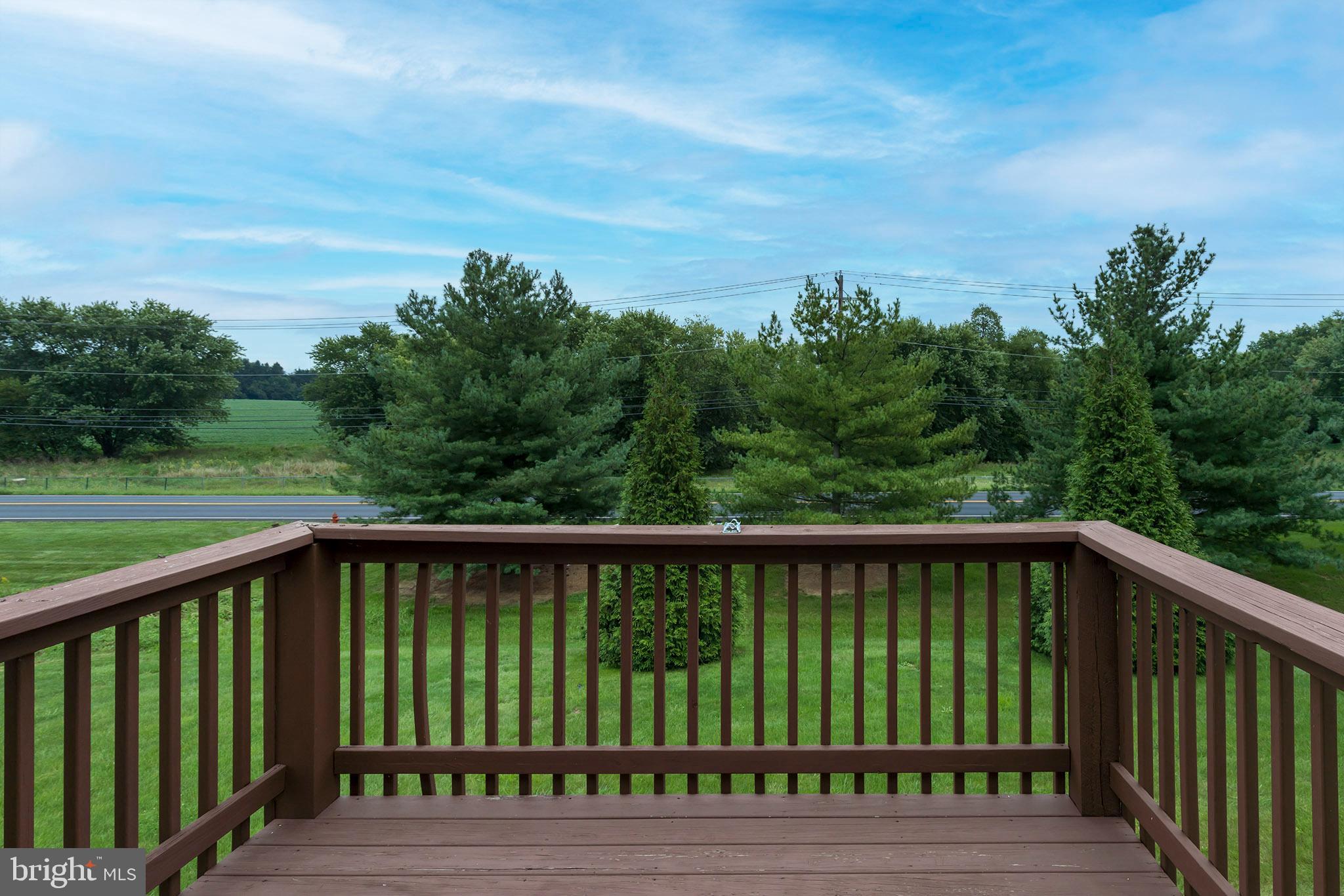 258 White Chapel Road Lancaster, PA 17603 - Photo 19 of 21 Deck View