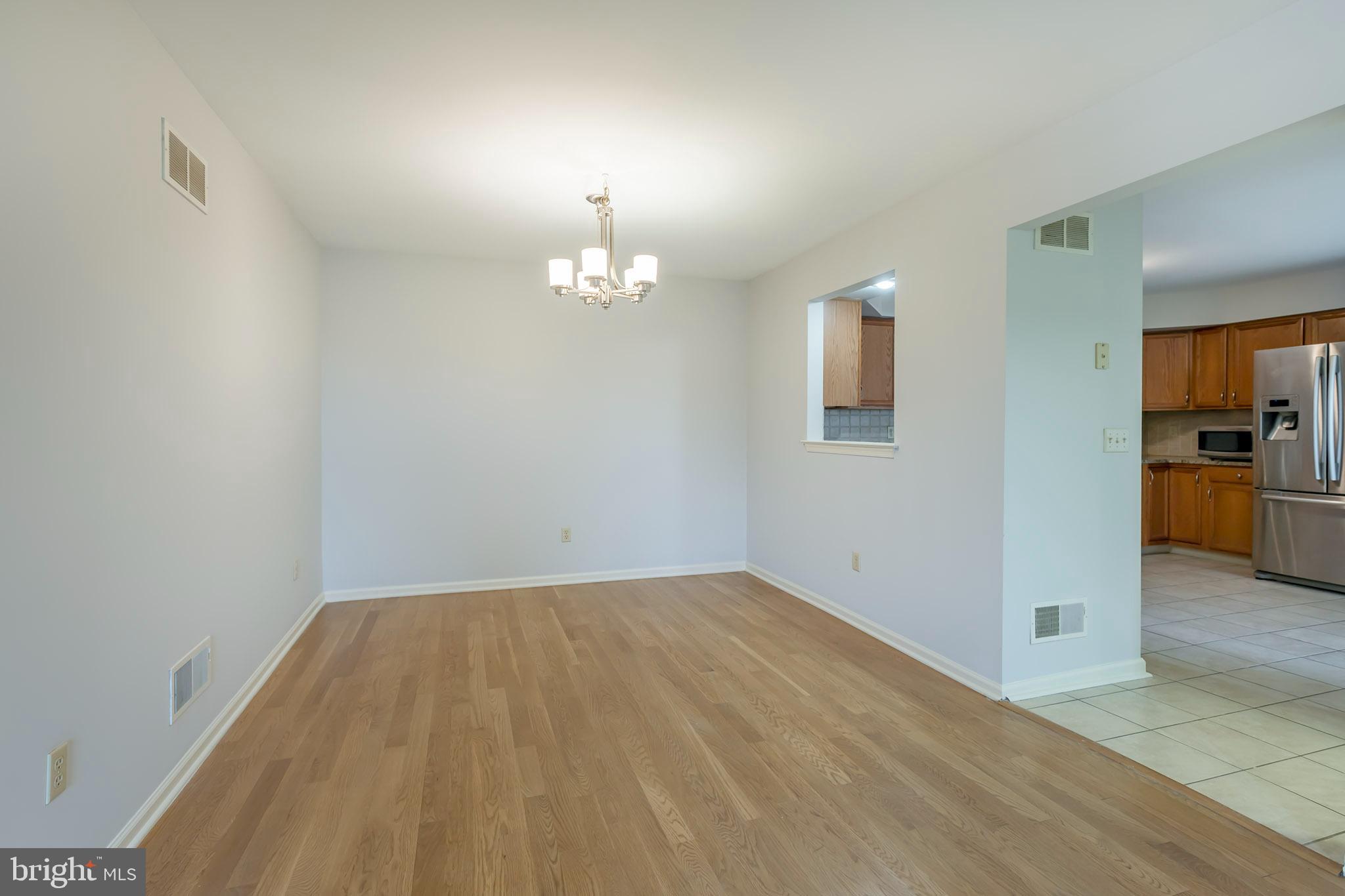 258 White Chapel Road Lancaster, PA 17603 - Photo 5 of 21 Dining Room