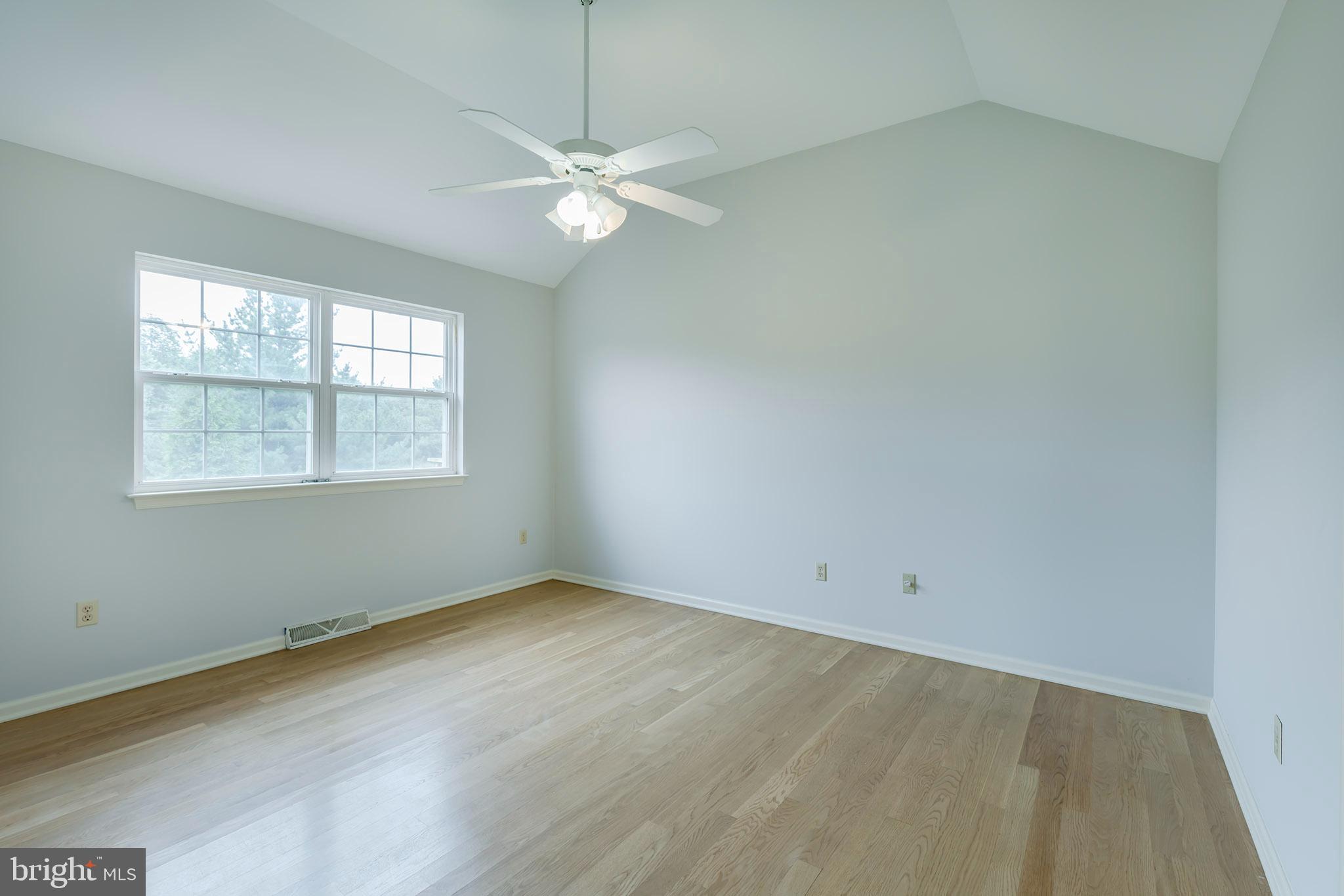 258 White Chapel Road Lancaster, PA 17603 - Photo 8 of 21 Primary Bedroom