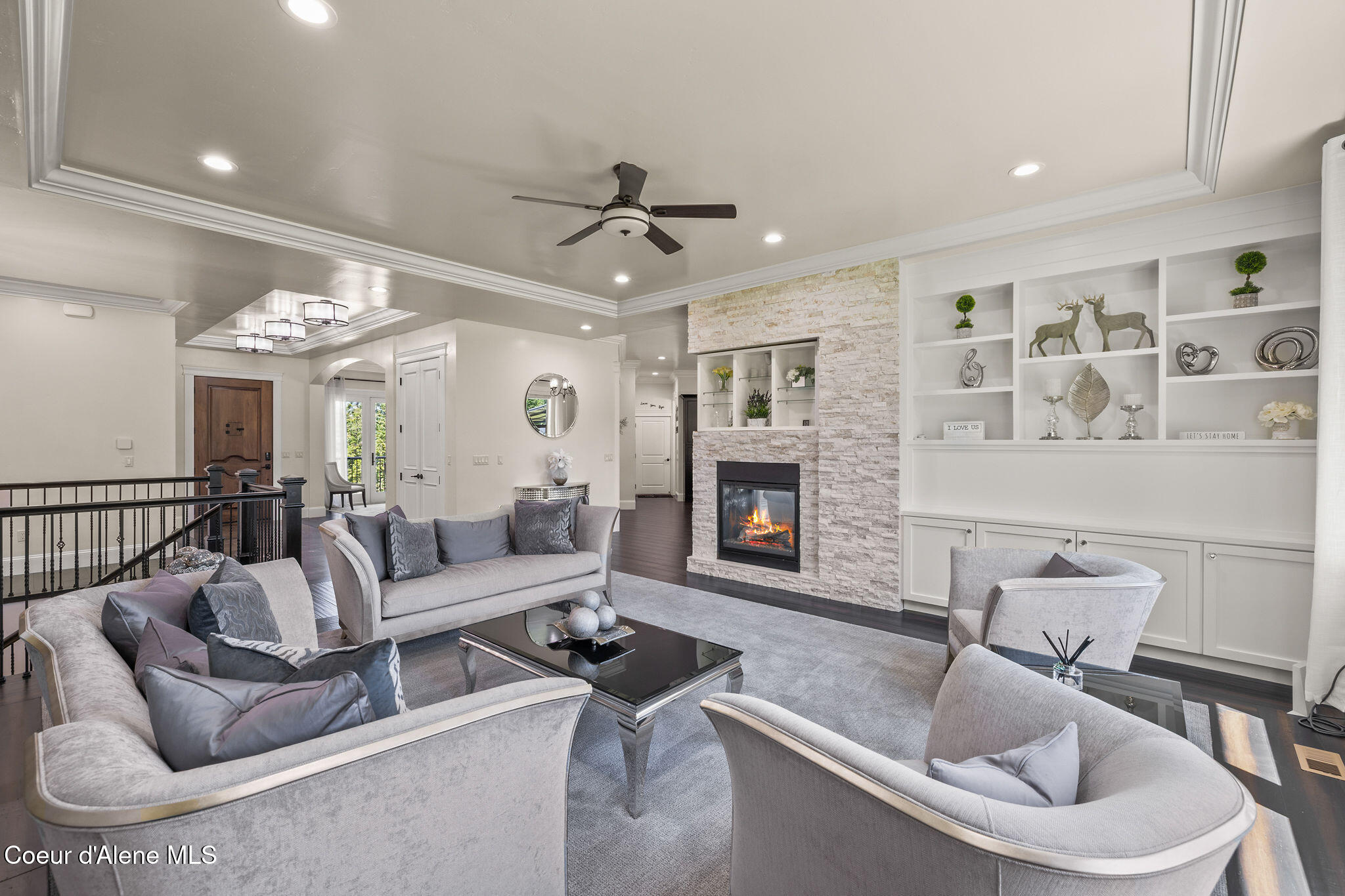 15746 North Pinewood Way Hayden, ID 83835 - Photo 19 of 97 Living Room