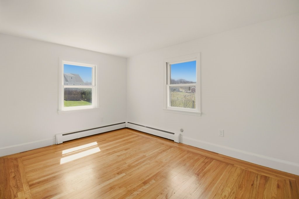 55 Mixter Street Middletown, RI 02842 - Photo 24 of 50