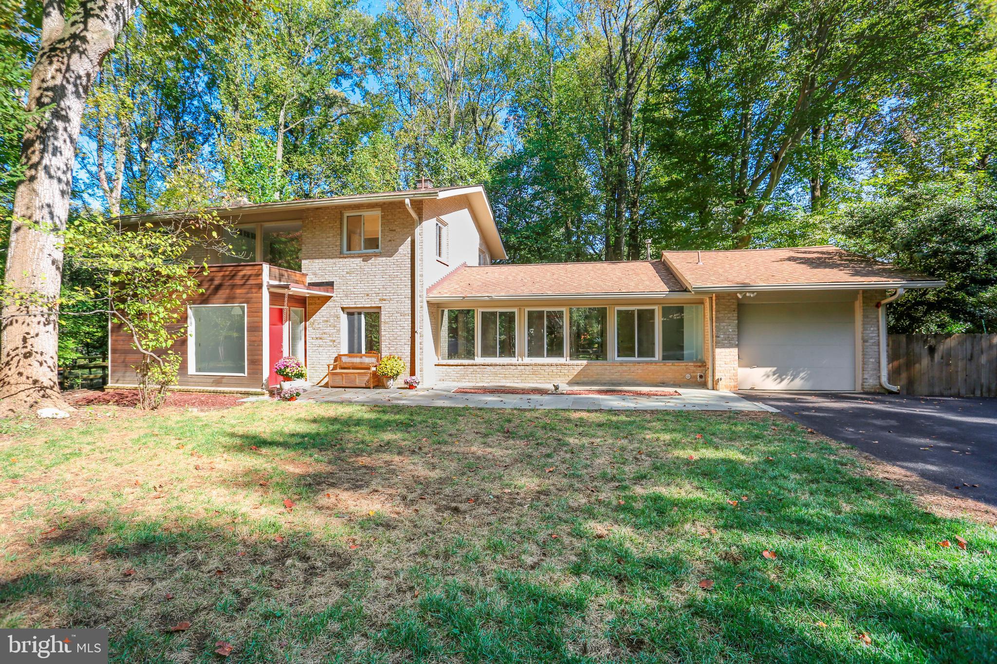 7504 Hamilton Spring Road Bethesda, MD 20817 - Photo 2 of 52