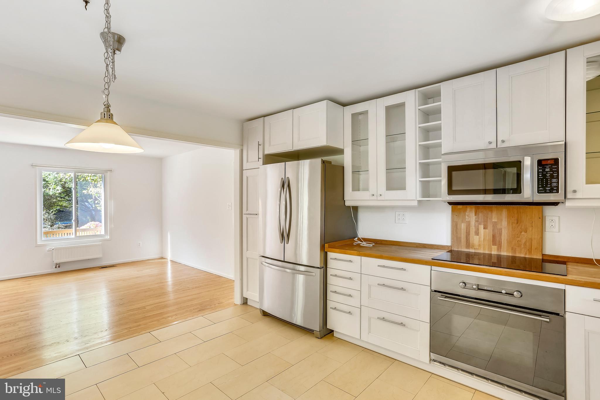 7504 Hamilton Spring Road Bethesda, MD 20817 - Photo 7 of 52 Beautifully renovated kitchen
