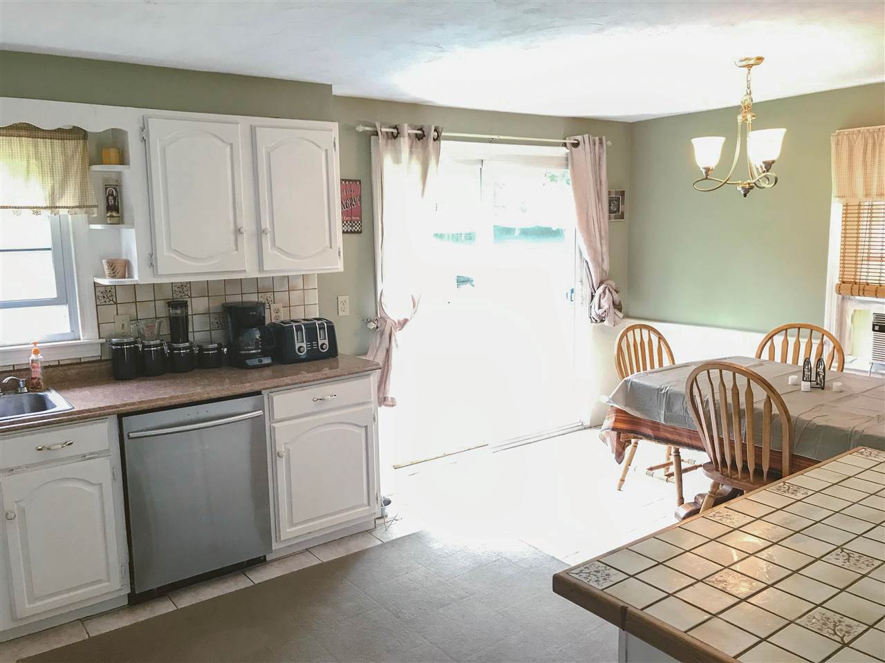 4 Bill Street Derry, NH 03038 - Photo 2 of 24