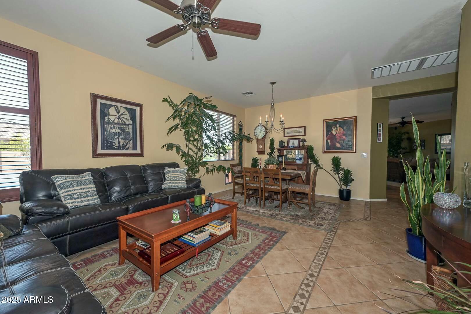6603 West Harwell Road Laveen, AZ 85339 - Photo 5 of 53 Front Living/Dining