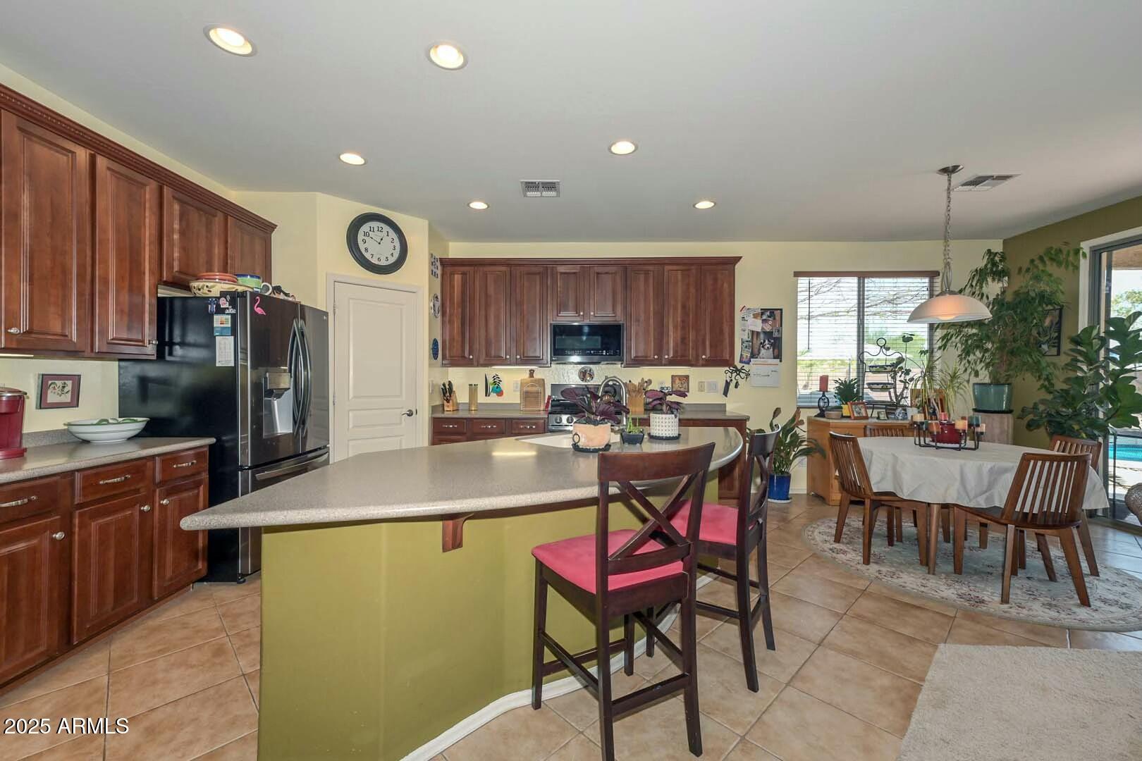 6603 West Harwell Road Laveen, AZ 85339 - Photo 10 of 53 Kitchen
