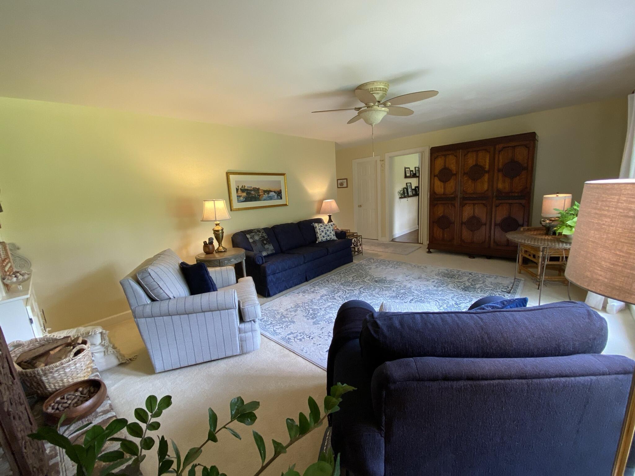 688 Linns Point Mount Pleasant, SC 29464 - Photo 13 of 24 IMG_1218