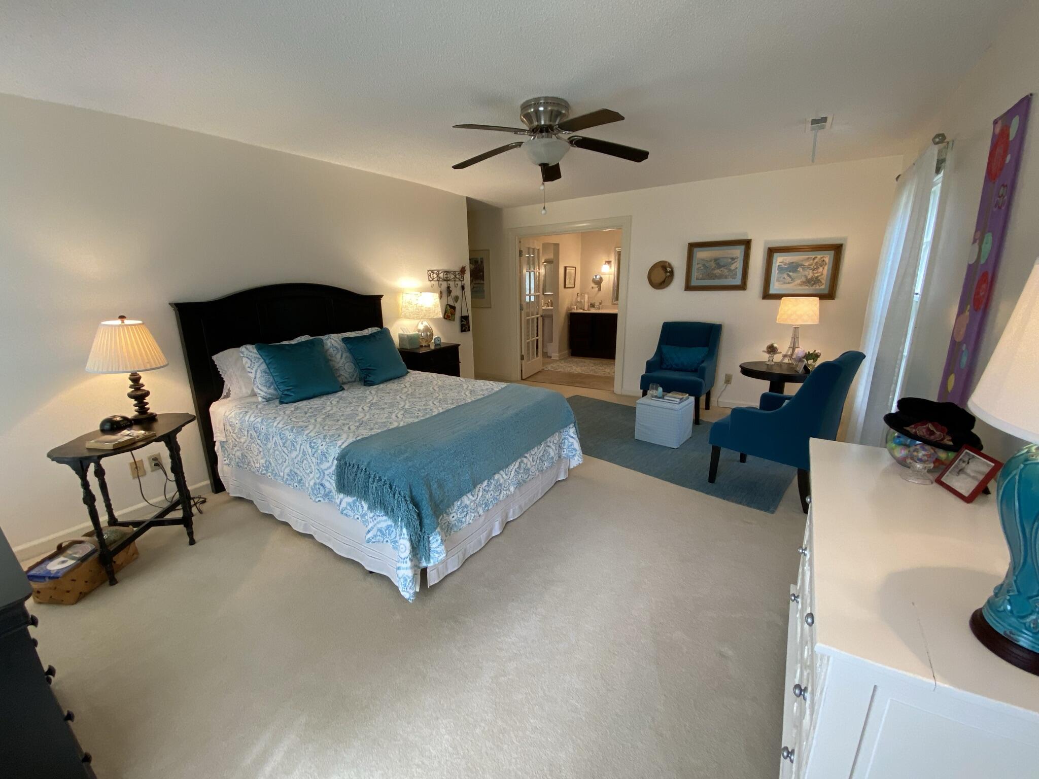 688 Linns Point Mount Pleasant, SC 29464 - Photo 14 of 24 IMG_1226