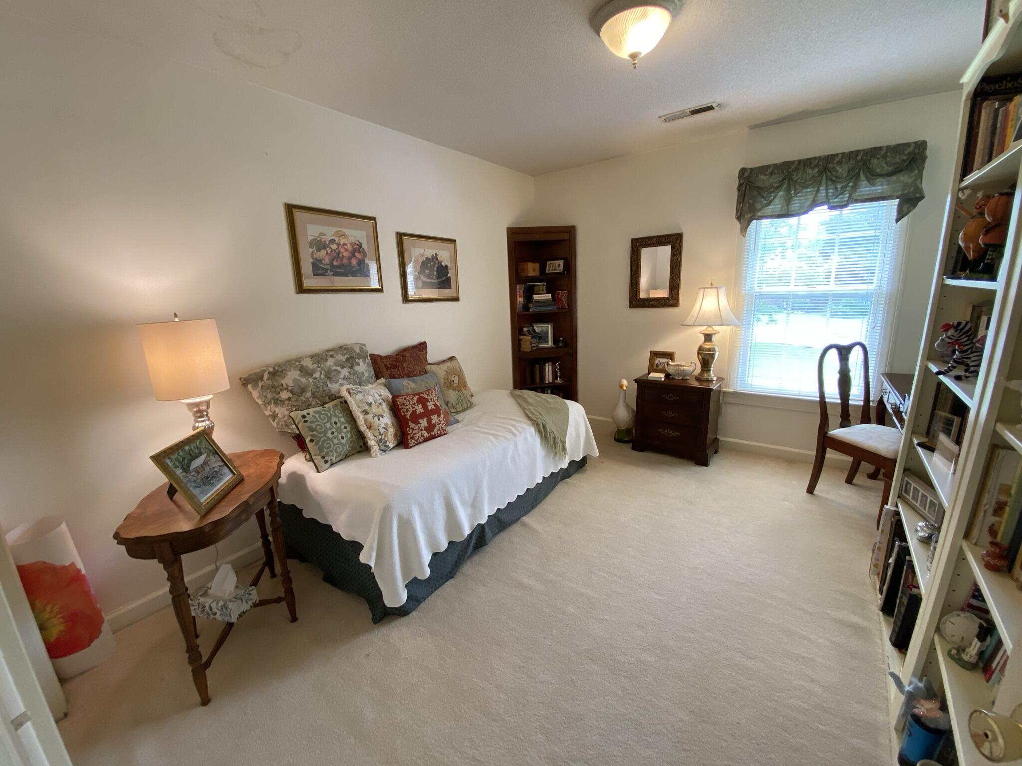 688 Linns Point Mount Pleasant, SC 29464 - Photo 19 of 24 IMG_1223